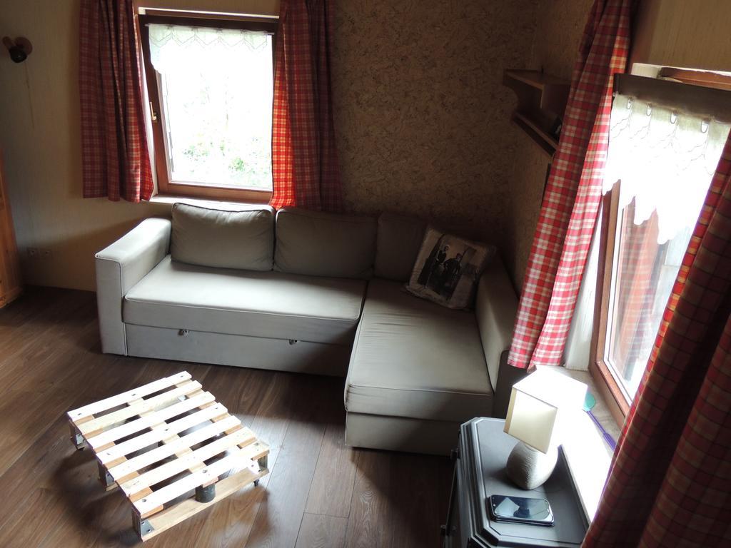 Les Hauts De Brochot Saint-Maurice-sur-Moselle Room photo